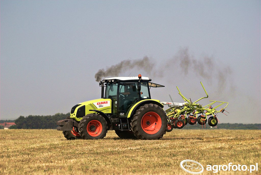 claas-axos-330-claas-volto-58_49658_2522