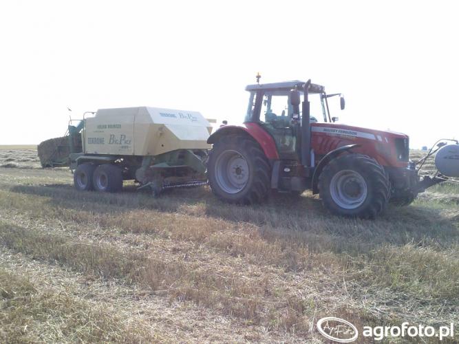 med2_massey-ferguson-7480-krone-big-pack
